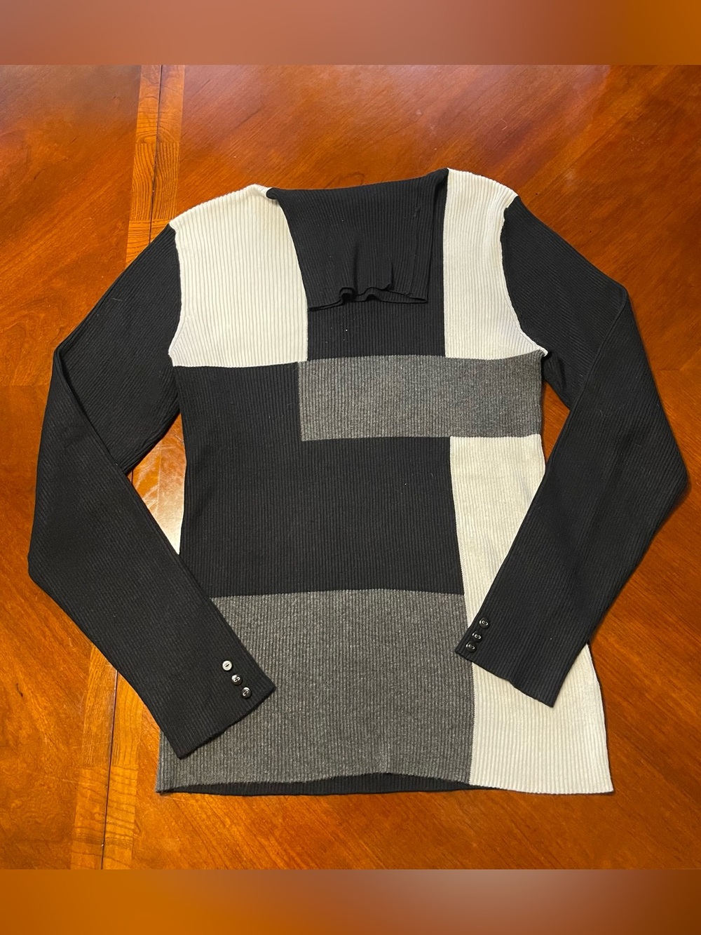 Vintage Colorblock Ribbed Long-Sleeve Turtleneck